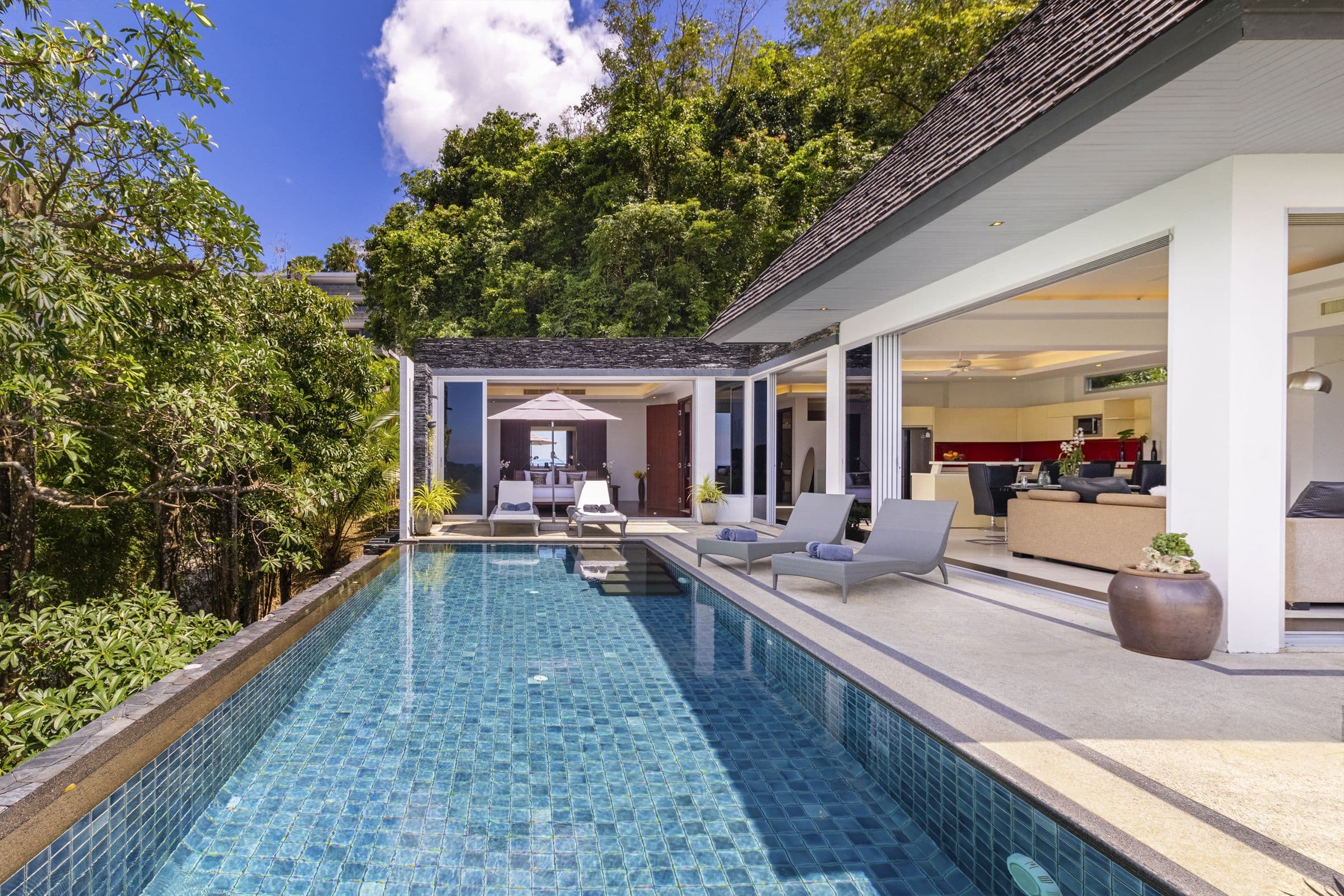 Villa de luxe 3 chambres, avec vue sur la piscine dans le projet The Residences Overlooking, à Layan.