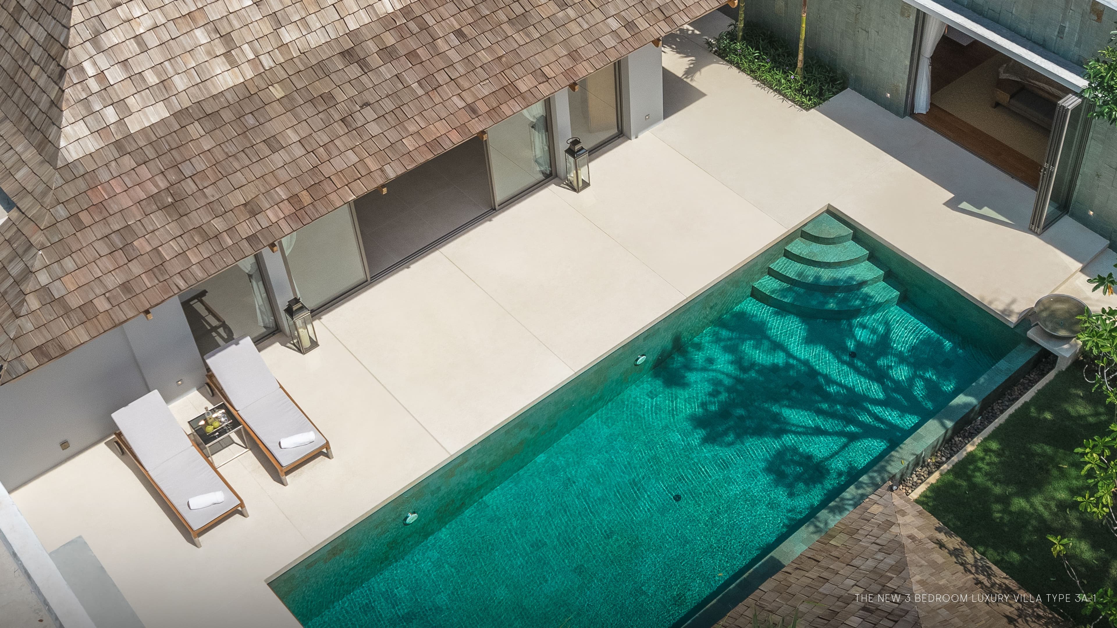 4BR [Anchan  Burgundy]