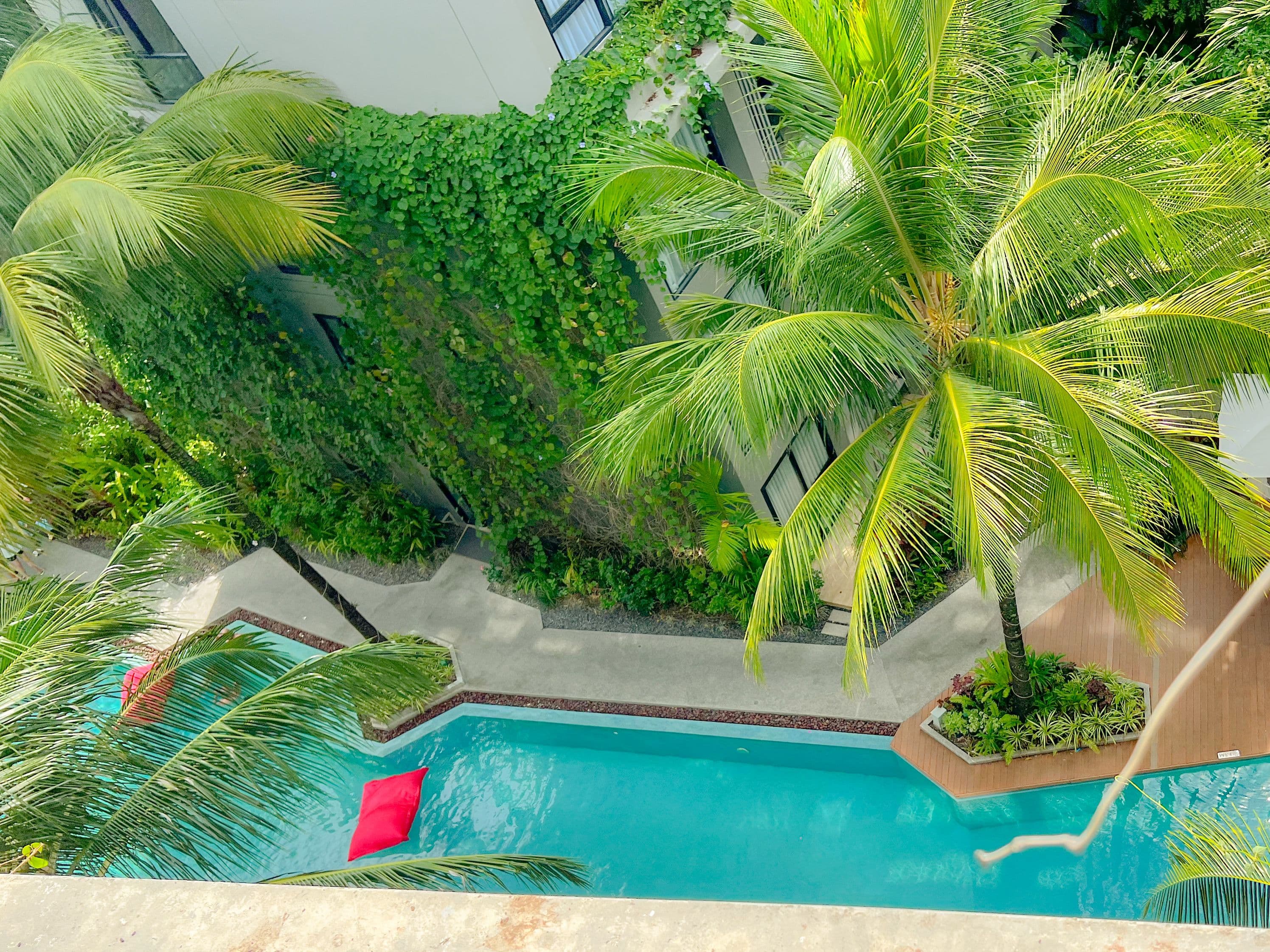 Appartements élégants de 2 chambres, avec vue sur le jardin dans le projet Diamond Condominium, sur la plage de Bangtao/Laguna.