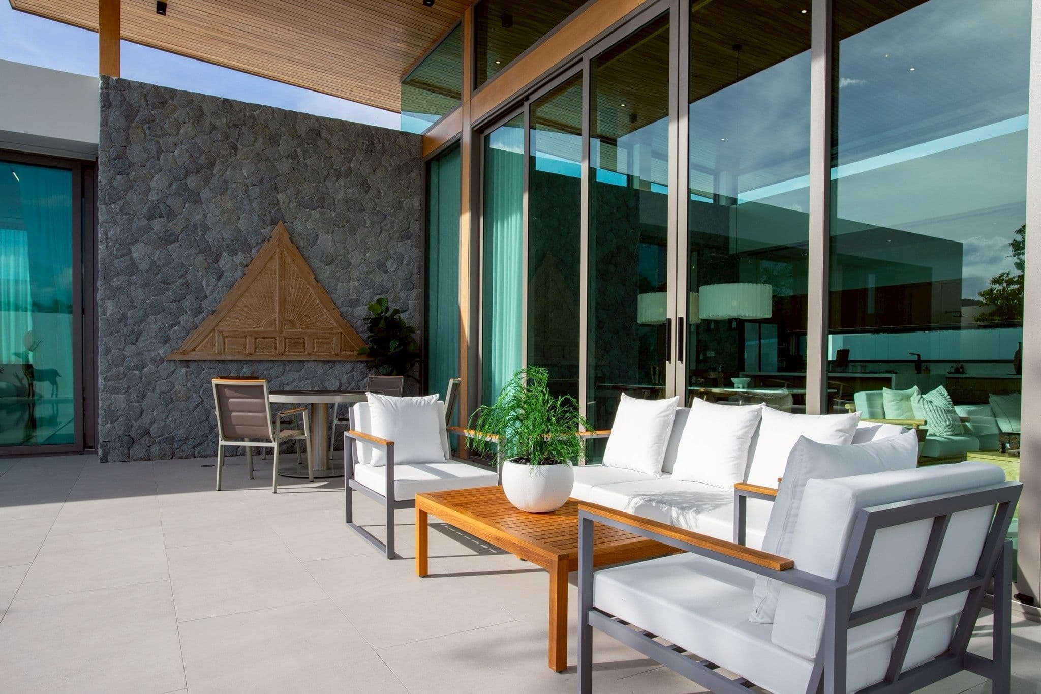 4BR D [MONO Champaca]
