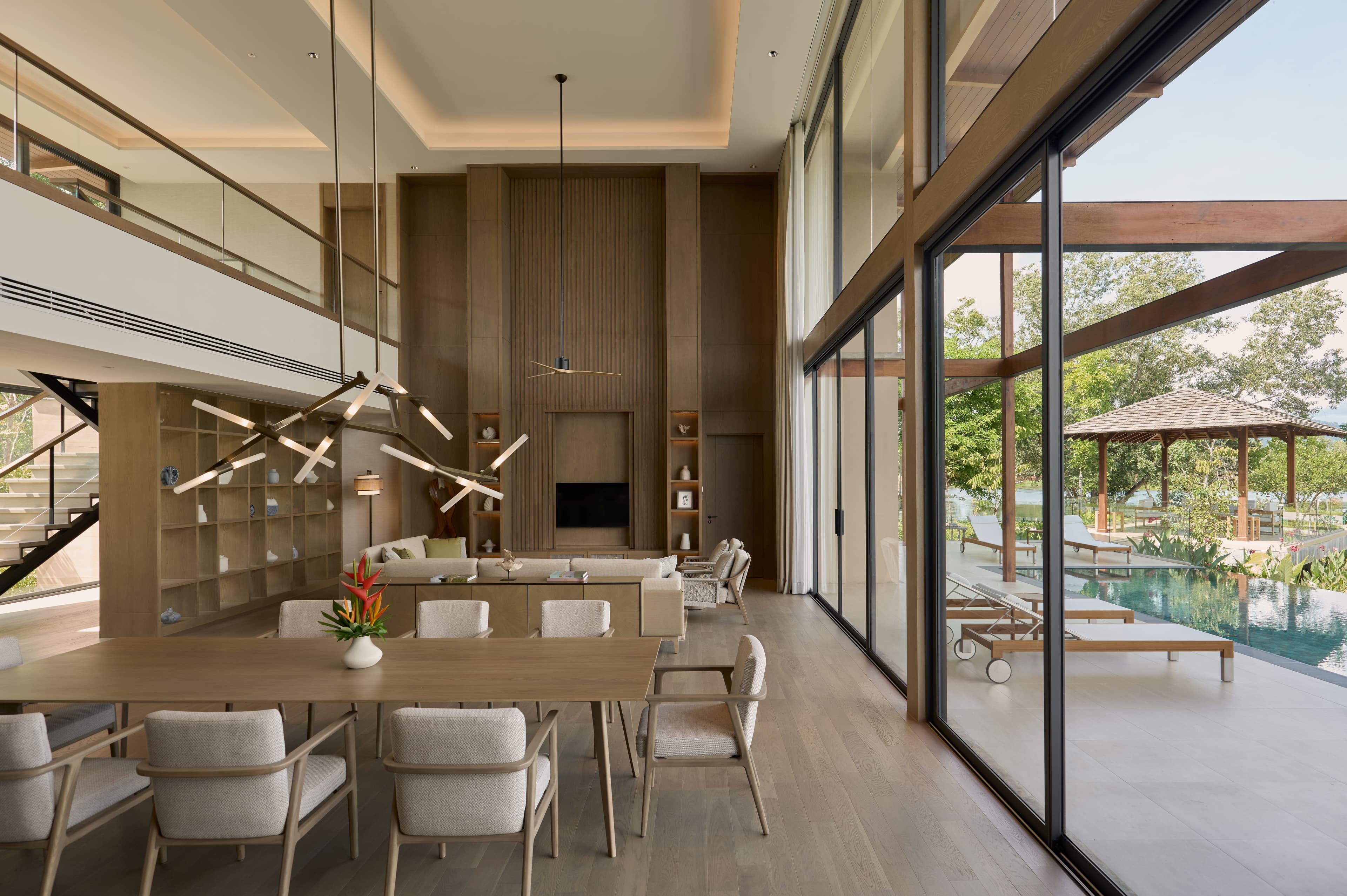4BR [Tri Vananda]