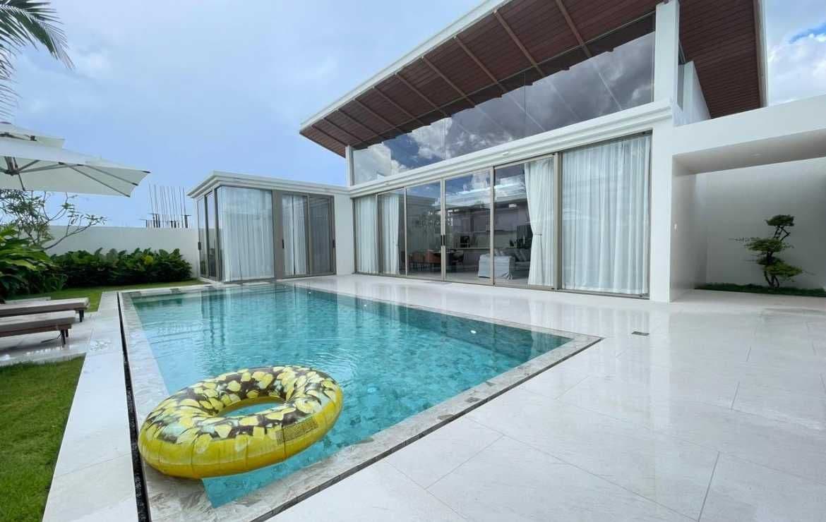 Villa luxueuse de 3 chambres, avec vue sur la piscine dans le projet Asherah Villa, sur la plage de Bangtao/Laguna.