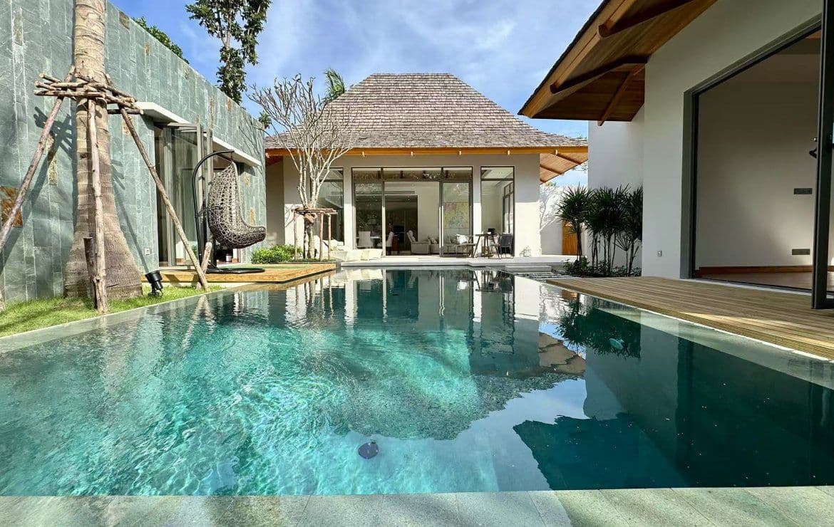 Cozy 3-bedroom villa, with pool view in Anchan Flora project, on Bangtao/Laguna beach