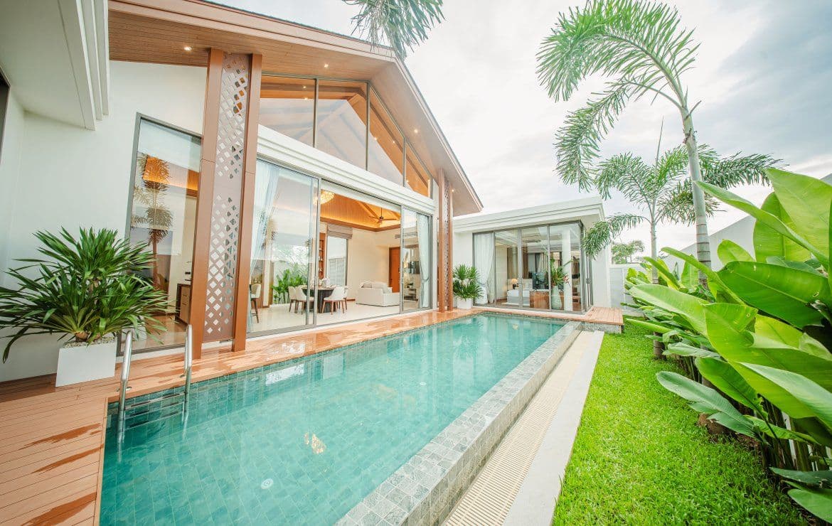 Villa élégante de 3 chambres, avec vue sur la piscine dans le projet The Ozone Villas, sur la plage de Bangtao/Laguna.